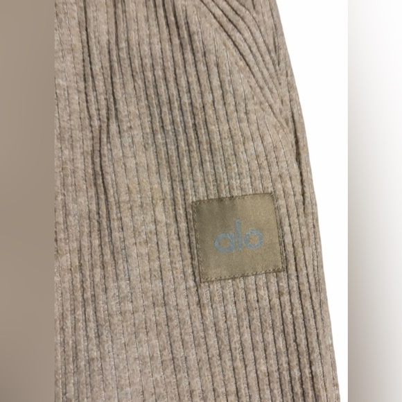 Alo Muse Ribbed Joggers Gravel Tan - Picture 4 of 5